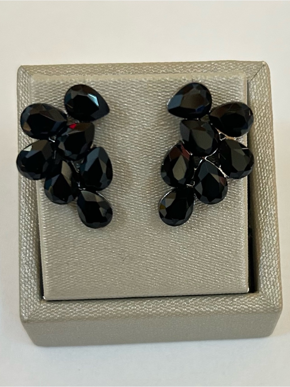 Black Teardrop Cluster Stud Earrings - Women Jewelry